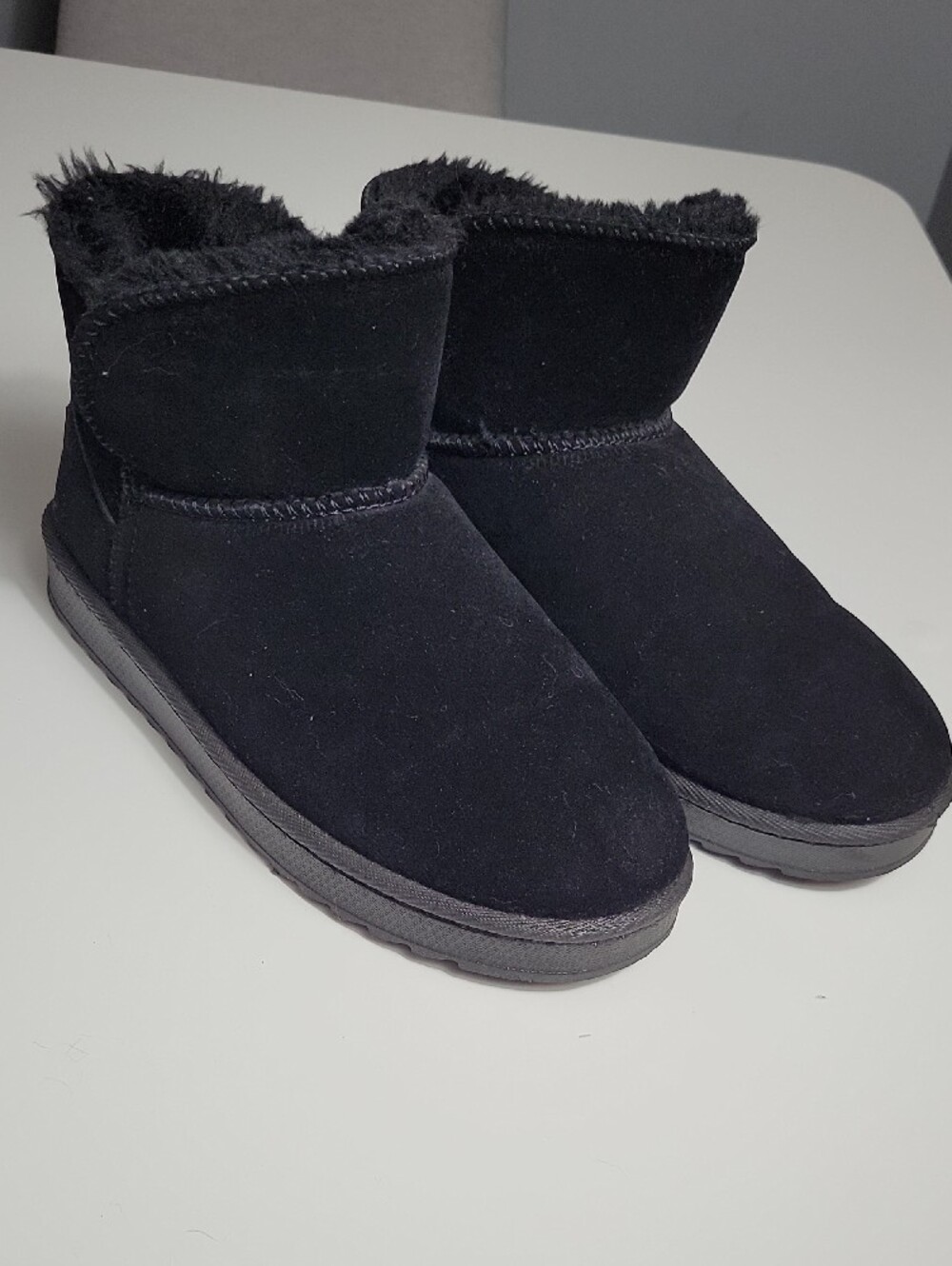 Classic Cozy Ankle Boot - Black - Picture 2 of 8